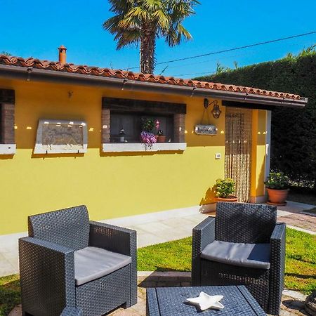La Brigata Apartments Yellow House Каваллино Экстерьер фото